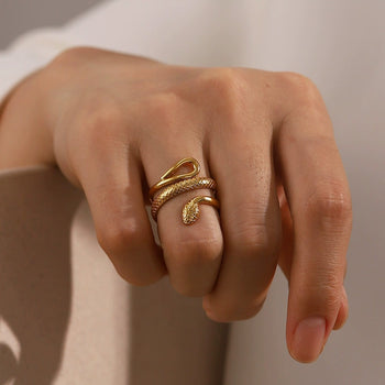 Serpenti ring